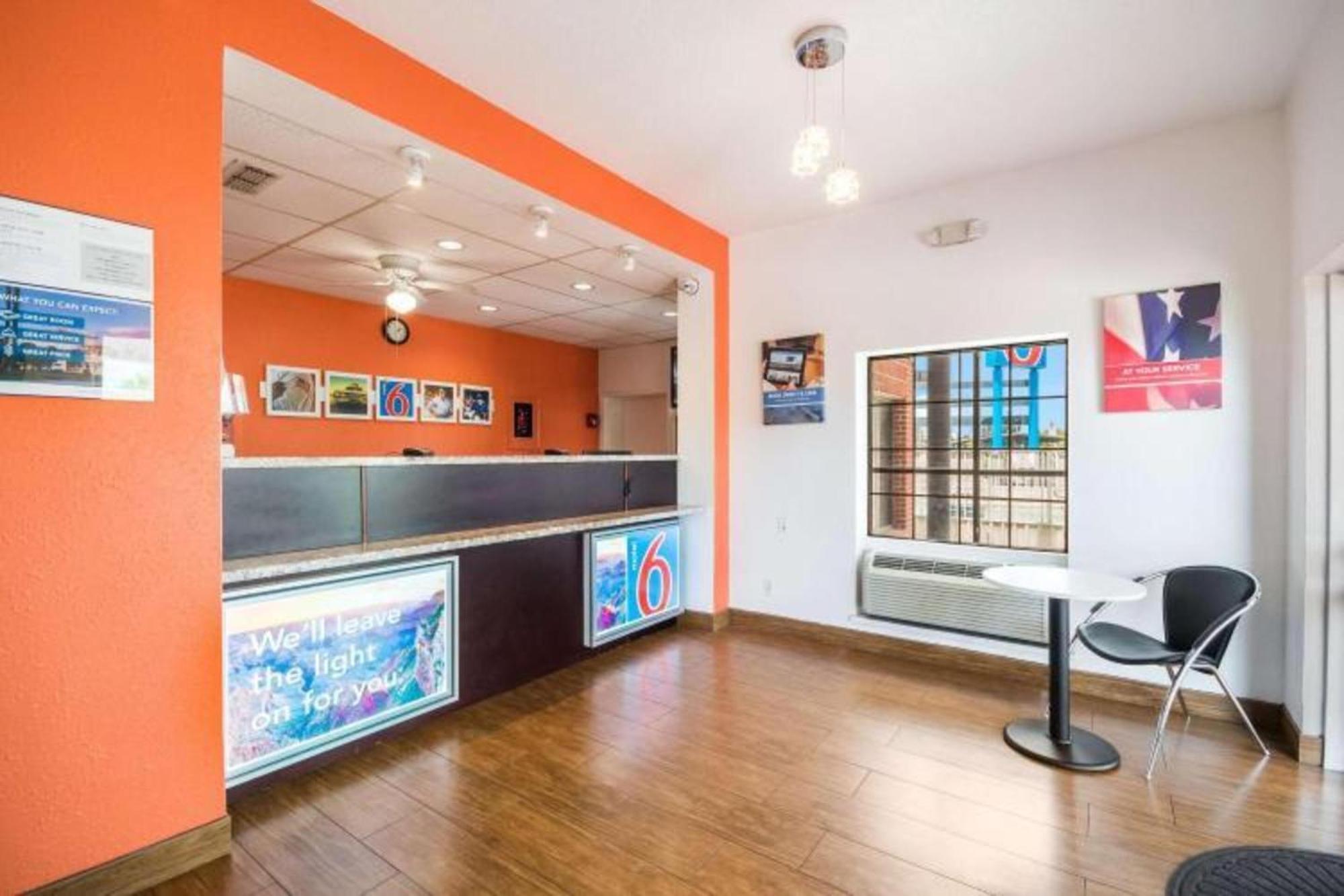 Studio 6 Houston Tx Brookhollow ภายนอก รูปภาพ